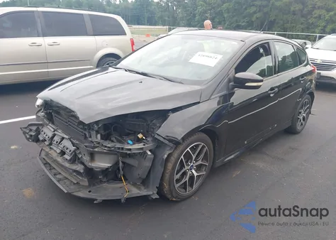 2015 Ford Focus Se z USA, uszkodzony, nr VIN 1FADP3K22FL344486